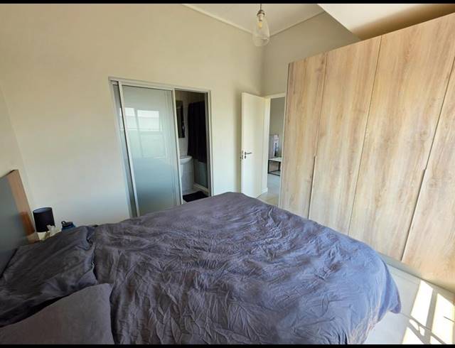 2 BEDROOM PROPERTY TO RENT IN MOOIKLOOF